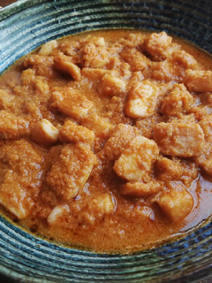 Una foto de Calamares en salsa americana🦑🥖🌶️