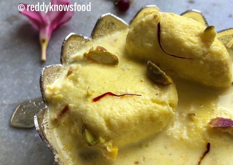 Recipe of Appetizing Rich &amp; Delicious Kesar Pista Rasmalai