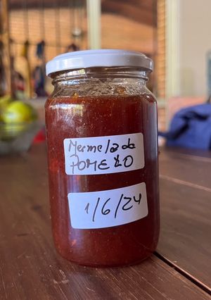 Una foto de Mermelada de pomelo rosado