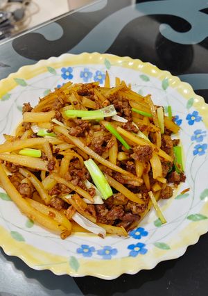 Foto resep Daging Giling Tumis Kentang