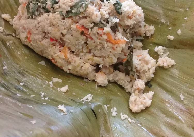 Bagaimana Menyiapkan Sambal Kelapa/ Bumbu Urap yang Lezat Sekali