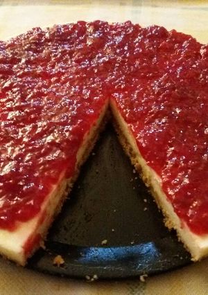Foto principal de Tarta de queso🧀 con mermelada de frambuesa