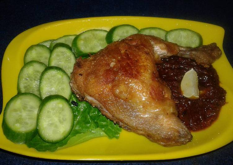 8 Resep: Ayam Goreng bumbu with sambal terasi 😀 yang Enak Banget!