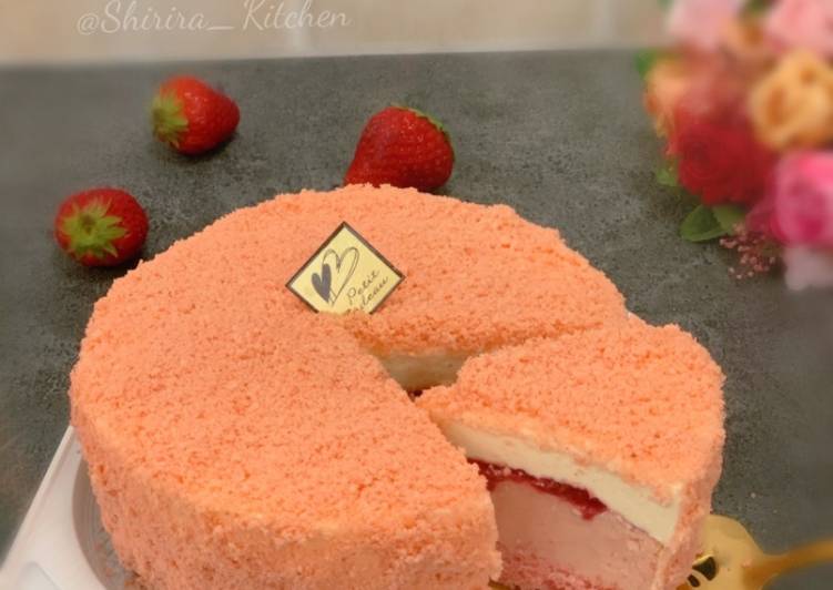 Double Fromage strawberry Cheese cake