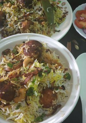 मीट बॉल्स मंचूरियन दम बिरयानी (meat balls Manchurian Dum Biryani रेसिपी मुख्य फोटो