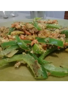 Una foto de Revuelto de morrones🌶🌶