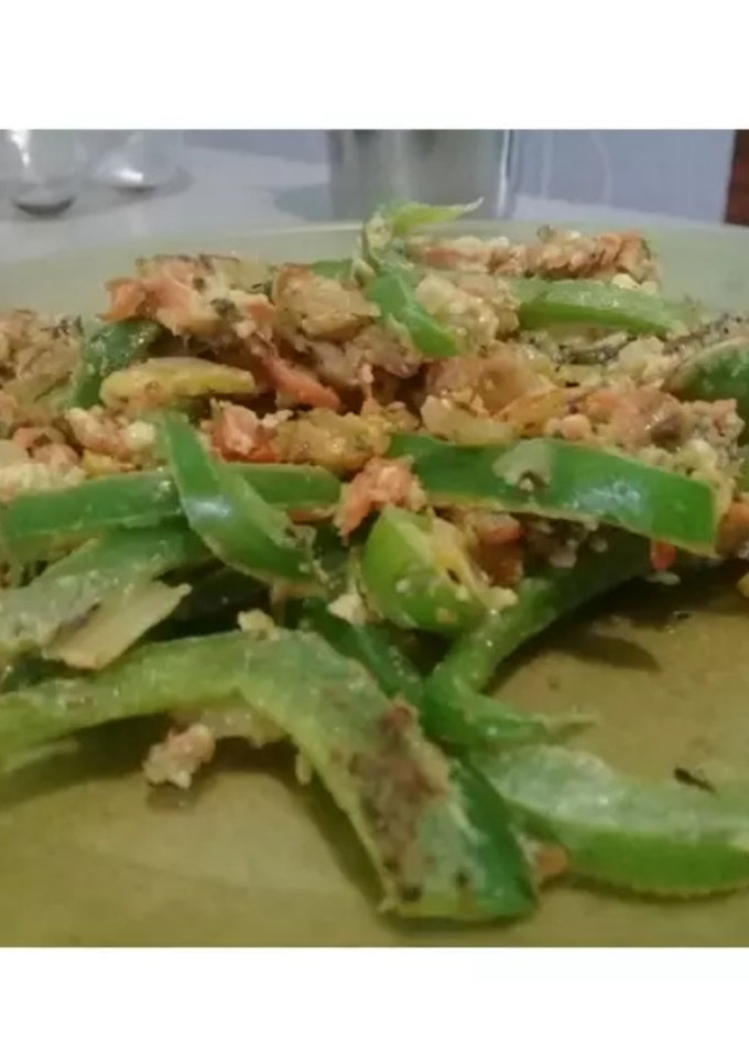 Una foto de Revuelto de morrones🌶🌶