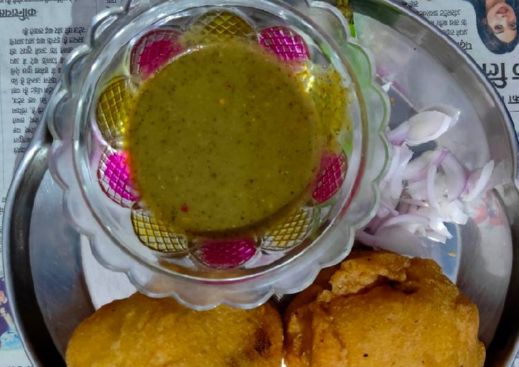 Easiest Way to Prepare Any-night-of-the-week Delicious Aloo Bade