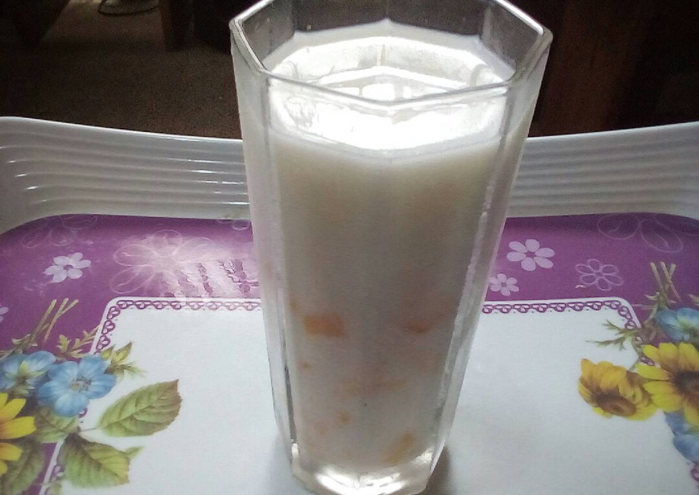 Mango milk shake