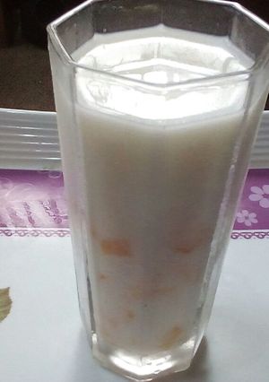 A picture of Mango milk shake.