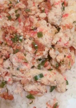 A picture of Eggs with White rice.
