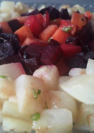 Una foto de Ensalada tibia de Vegetales!!! 🥗🥙🥗🥙