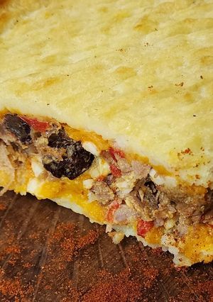 Una foto de 🥩🥔Pastel de papa y calabaza con relleno de osobuco desmechado 🥔 Económico y rendidor🥔🥩