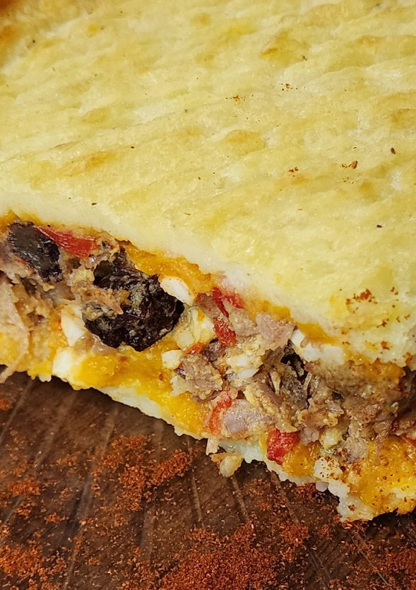 Una foto de 🥩🥔Pastel de papa y calabaza con relleno de osobuco desmechado 🥔 Económico y rendidor🥔🥩