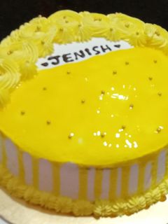 एगलेस पाइनएप्पल जेल केक (eggless pineapple gel cake recipe in Hindi) रेसिपी मुख्य फोटो