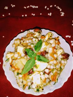 साबूदाना खिचड़ी (sabudana khichdi recipe in Hindi) रेसिपी मुख्य फोटो