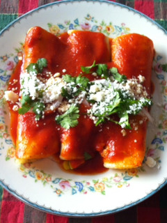 Una foto de Enchiladas con calabacitas ©