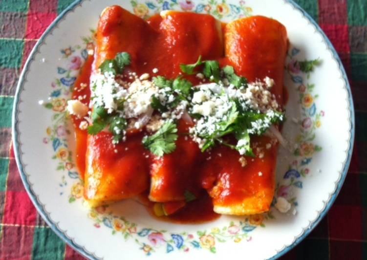 Enchiladas con calabacitas ©