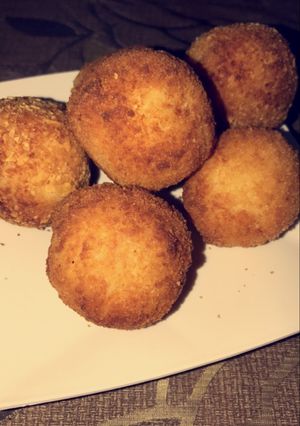 صورة لوصفة كرات البطاطس المقرمشه