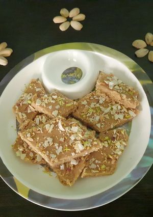 A picture of Dryfruit sukhadi.