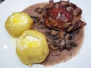 Una foto de chalotas con champiñones