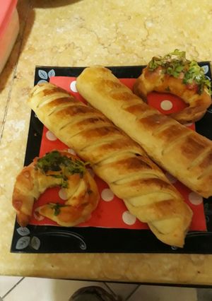 A picture of Chicken bread roll, mini croissants live show recipie 23rd may.