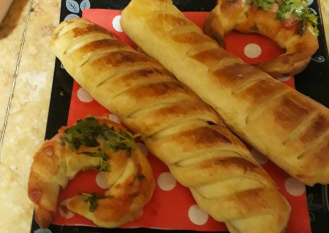 Chicken bread roll, mini croissants live show recipie 23rd may