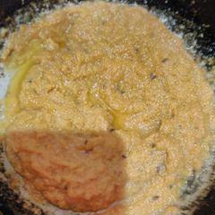 Fried garlic chutney A picture of Fried garlic chutney.