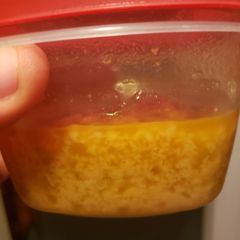 A picture of Roasted Garlic Puree.
