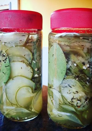 Una foto de Pepinos Encurtidos 🥒