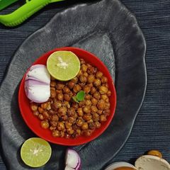A picture of Chana masala spicy.