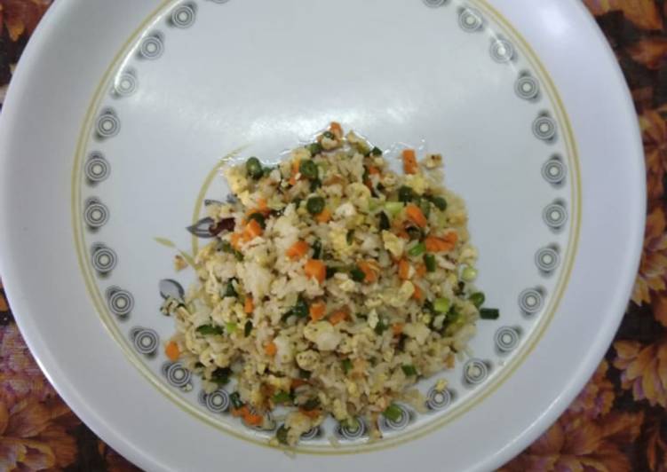 Brown rice egg fried rice