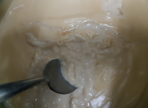 Una foto de Crema de maizena con dulce de leche (igual al serenito)