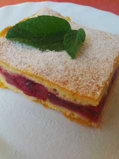 Meggyes pite recept fotója