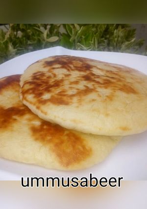 A picture of Eggless butter naan bread.
