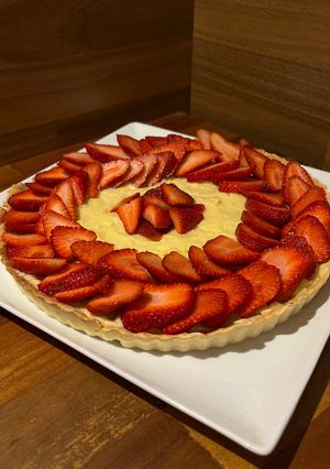 Una foto de 🍓 Tarta de frutillas con crema pastelera
