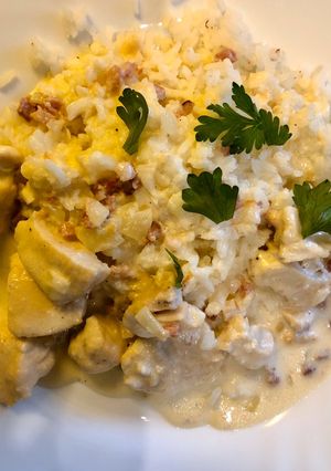 Carbonara szószos csirkemell recept fotója