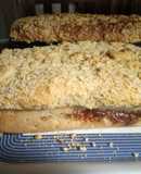 Cuca con relleno de dulce de guayaba