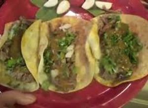 Una foto de Rica birria y tacos de res originales