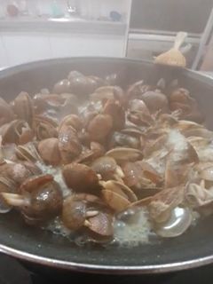Una foto de Almejas al Ajillo (de Palmones, Cádiz)