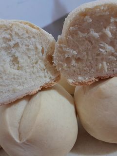 Una foto de (KETO) Pan para hamburguesa súper súper esponjosos