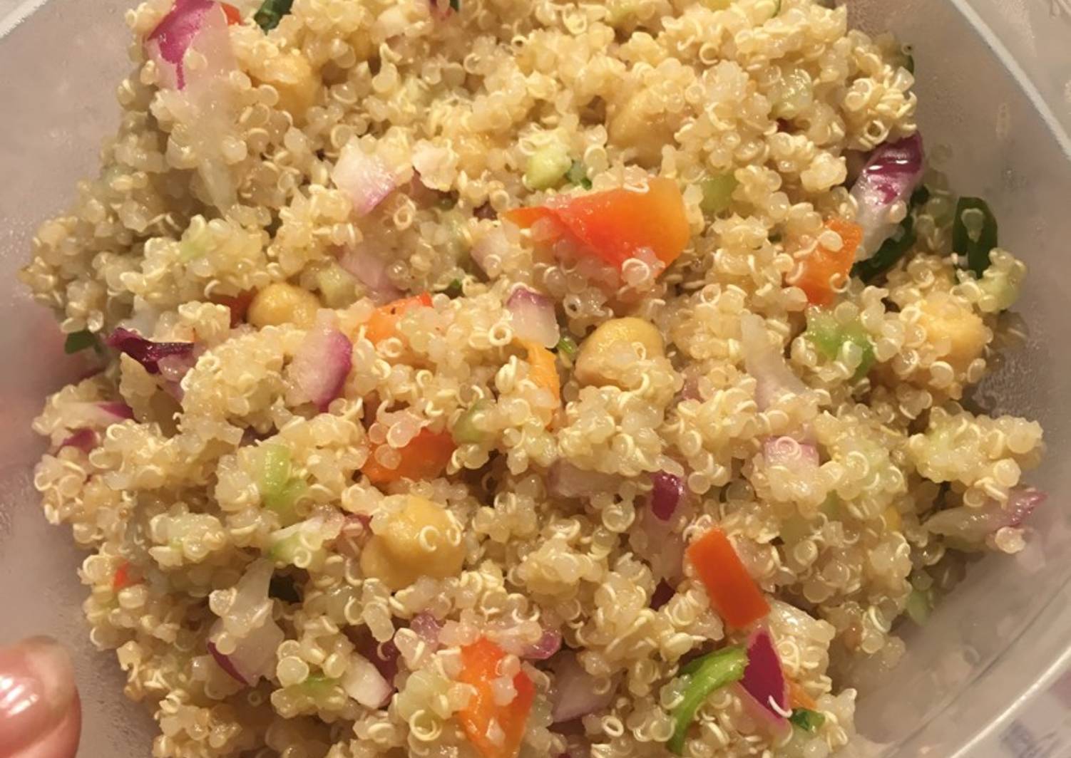 Resep Quinoa Salad #veganfood oleh Queen Drewbie - Cookpad