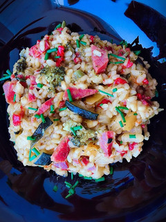 Una foto de Arroz con hortalizas y jamón serrano
