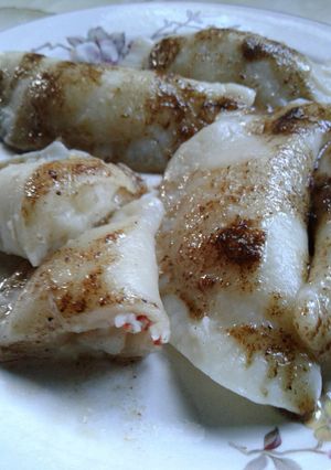 Una foto de Pierogi o Piroguis o Piroghi a la manera de mi abuela (comida polaca)