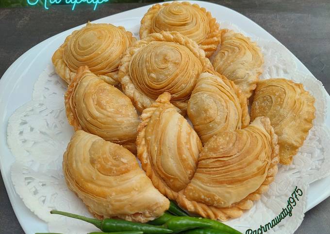 Langkah Mudah untuk Membuat 225. Karipap (Pastel a.k.a Singapura), Bisa Manjain Lidah