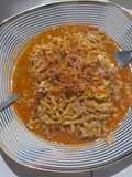 Mie instan nyemek