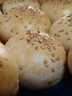 Una foto de Bollitos rellenos de queso crema
