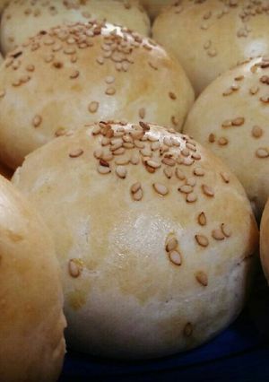 Una foto de Bollitos rellenos de queso crema