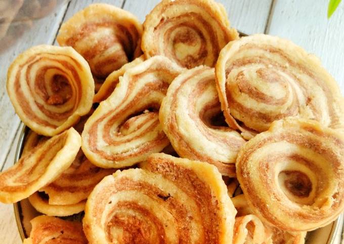 Ternyata begini lho! Bagaimana cara buat Kuping Gajah hidangan Idul Fitri dijamin sedap