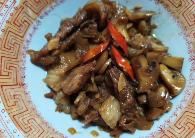 Yuk intip, Resep praktis memasak Beef Jamur Teriyaki Lada Hitam yang gurih